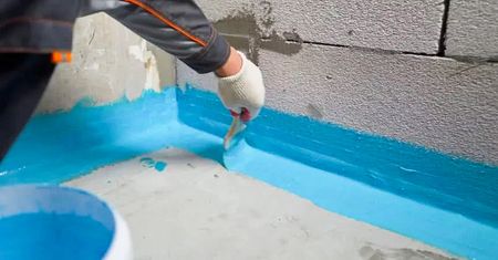 Koszt hydroizolacji łazienki w 2026 r. Sprawdź cennik robocizny i materiałów