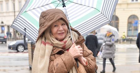 Po 30 latach pracy została nagle zwolniona. Oparcie miała w córce