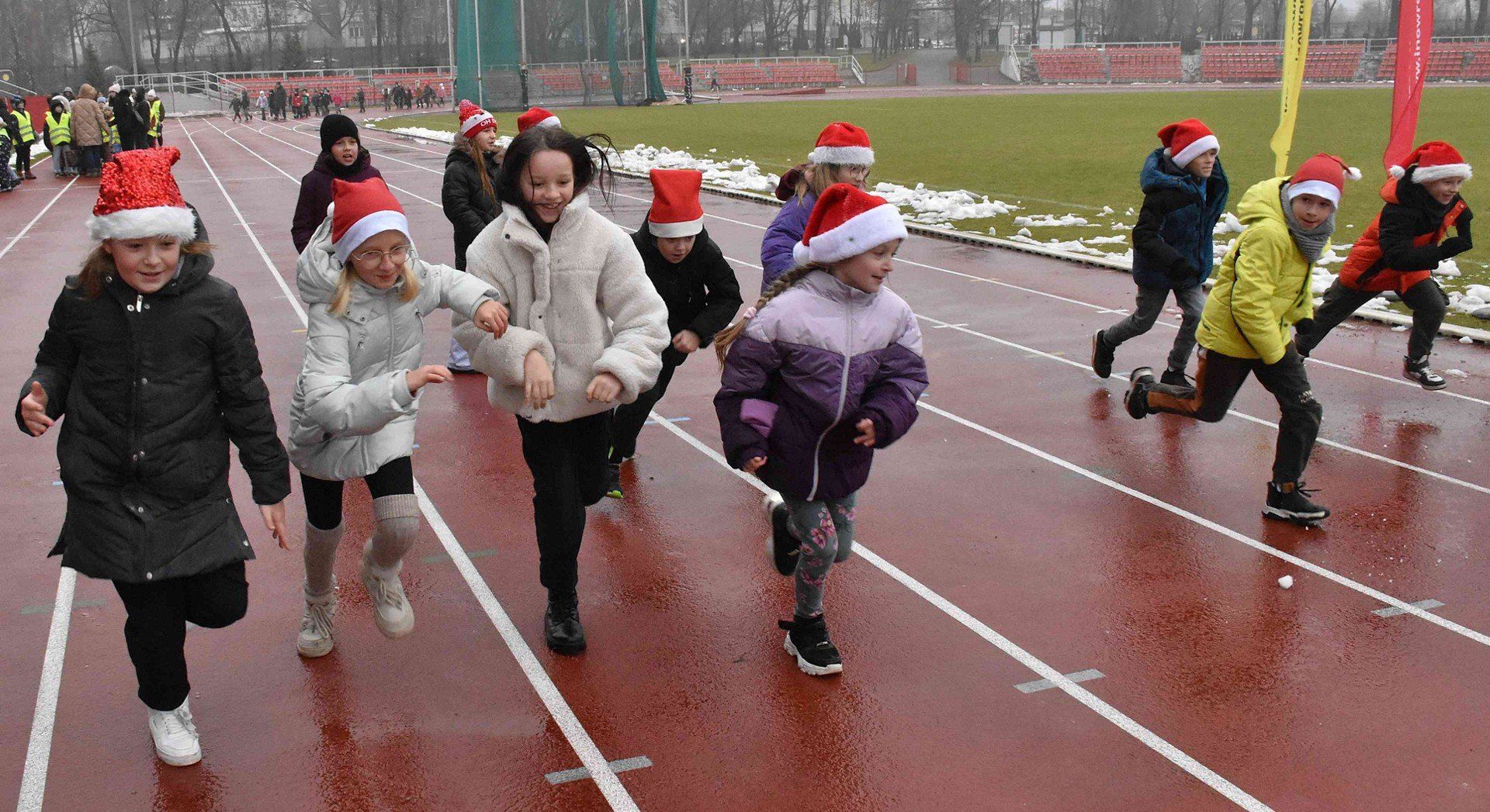Mikołajowe Bieg dla Dzieci 2025 w Inowrocławiu