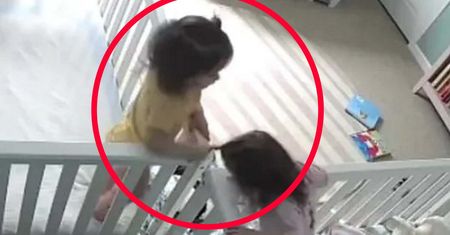 Po wszystkim udawała, że śpi. Nagranie ma miliony wyświetleń