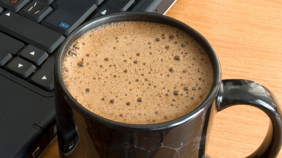 Dlaczego warto dodawać kardamon do kawy?