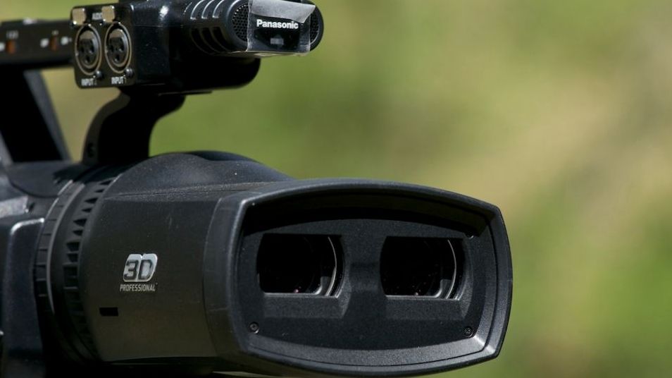 Kompakt Panasonic Lumix 3D z dwoma obiektywami 1