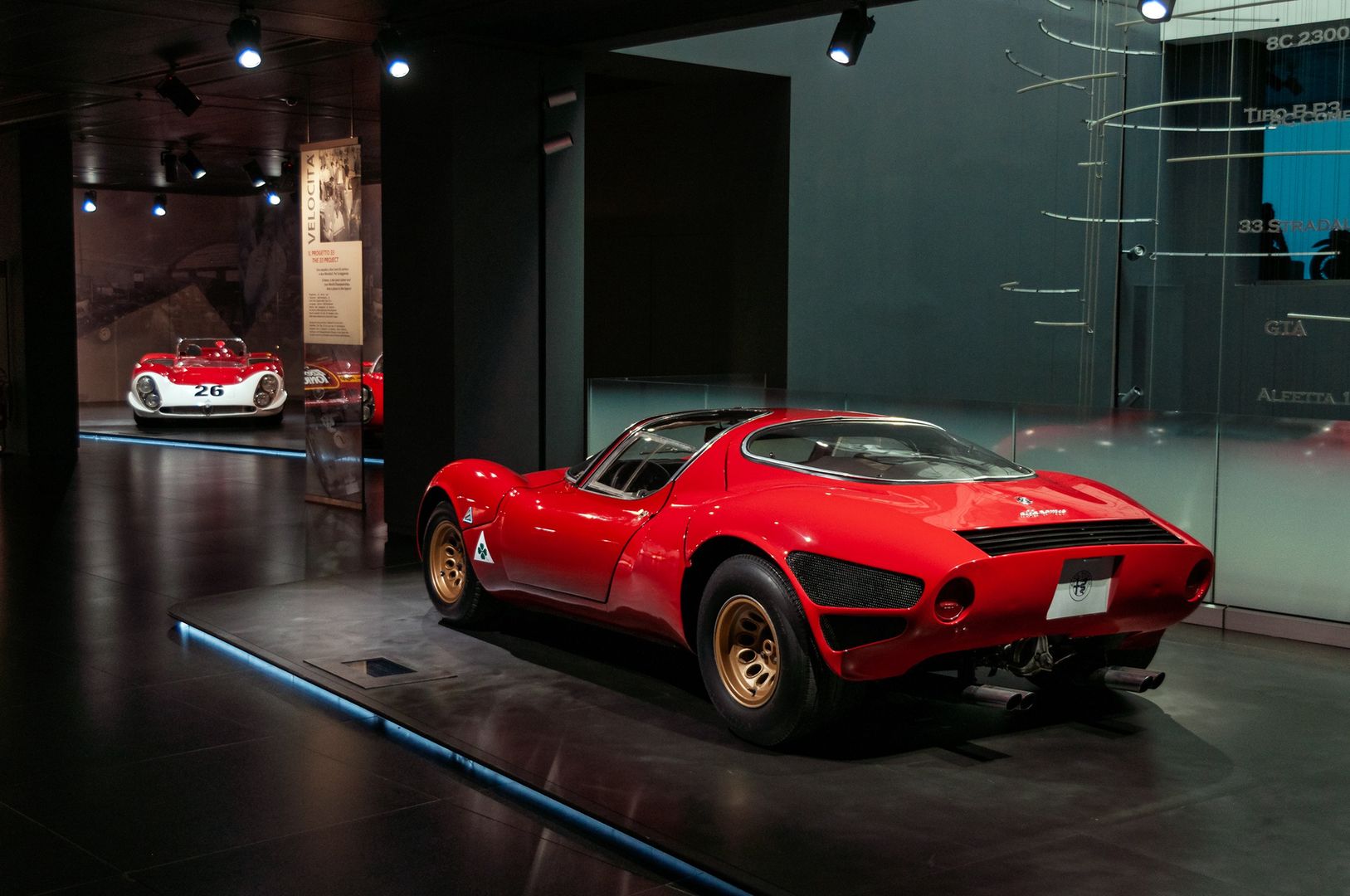 Klasyczna Alfa Romeo 33 Stradale (1967)