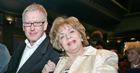 Mariusz Szczygieł pokazał grób Zofii Czerwińskiej. Skrytykował jedną rzecz