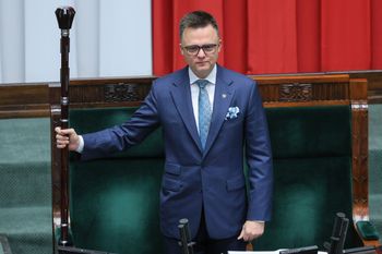 Pierwsze komentarze w koalicji ws. przyszłości Hołowni