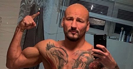Tak Szpilka dba o zdrowie. Zdjęcie mrozi krew w żyłach