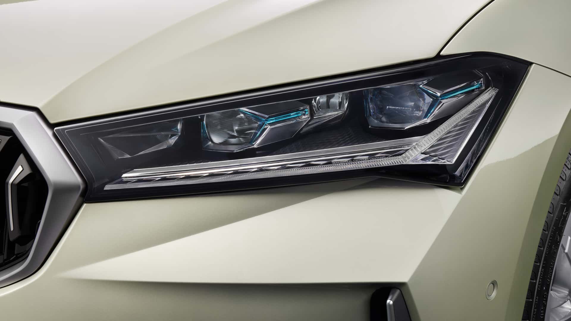 Nowa Škoda Superb