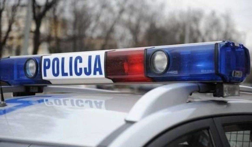 Włamanie w Aleksandrowie Kujawskim. Zniknęły pieniądze i alkohol