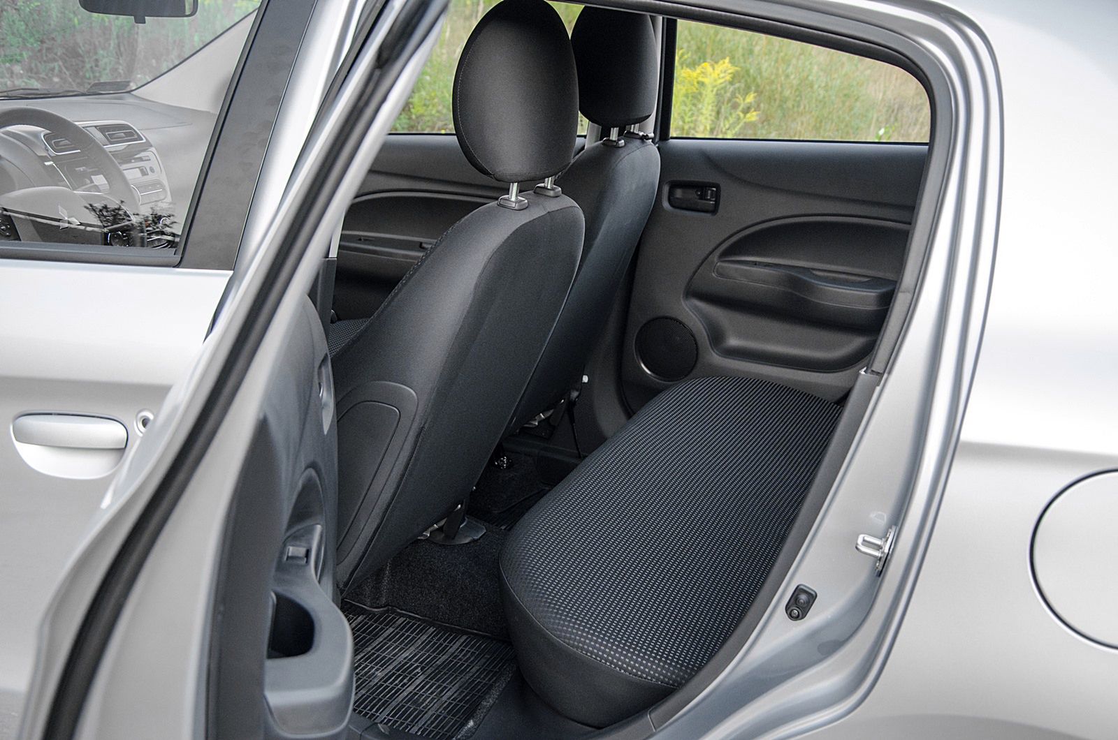 Mitsubishi Space Star / Mirage 7