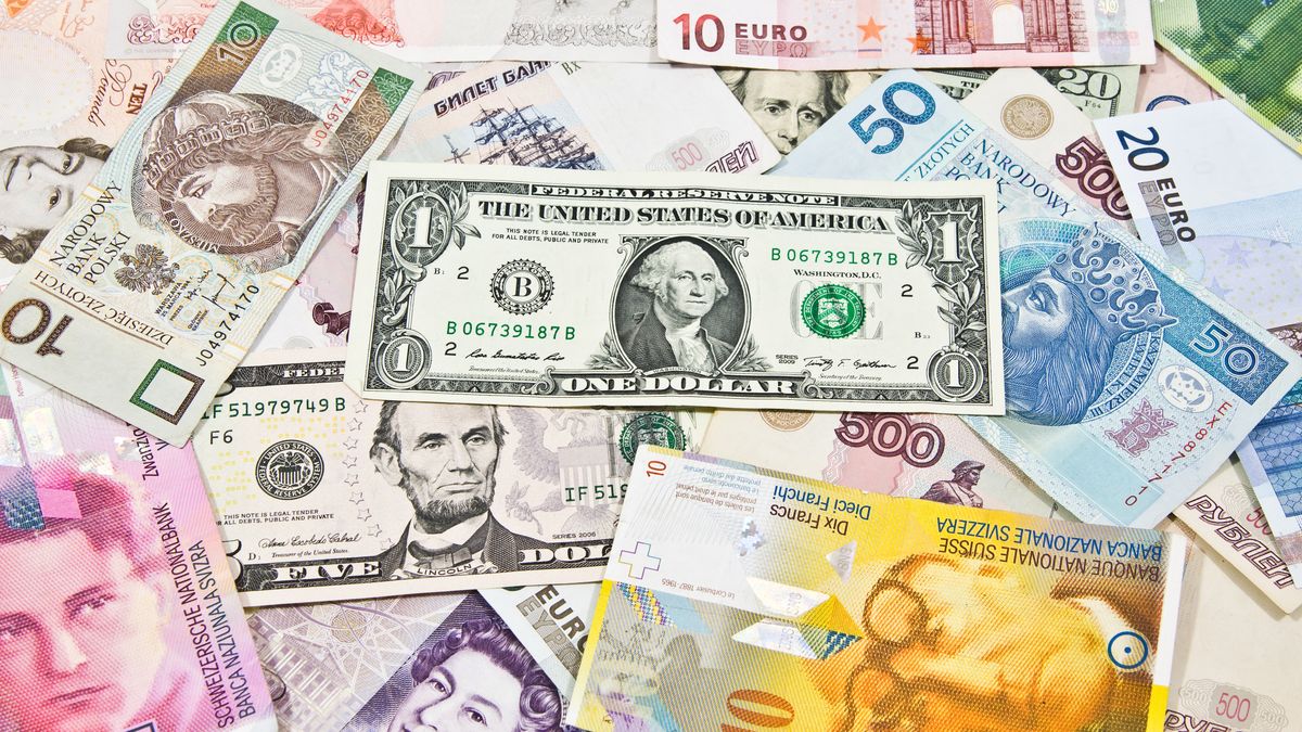 funt, funty, szterling, pound, anglia, brytania, funtów, dolar, dollar, dollars, usa, europa, euro, eu, unia, pln, polska, rosja, rubel, ruble, rosyjski, frank, szwajcaria, banknot, bank, biuro, biznes, bogactwo, dużo, finanse, gospodarka, gotówka, handel, kolaż, notatka, notatki, podróż, rachunek, różne, stawka, waluta, waluty, zysk