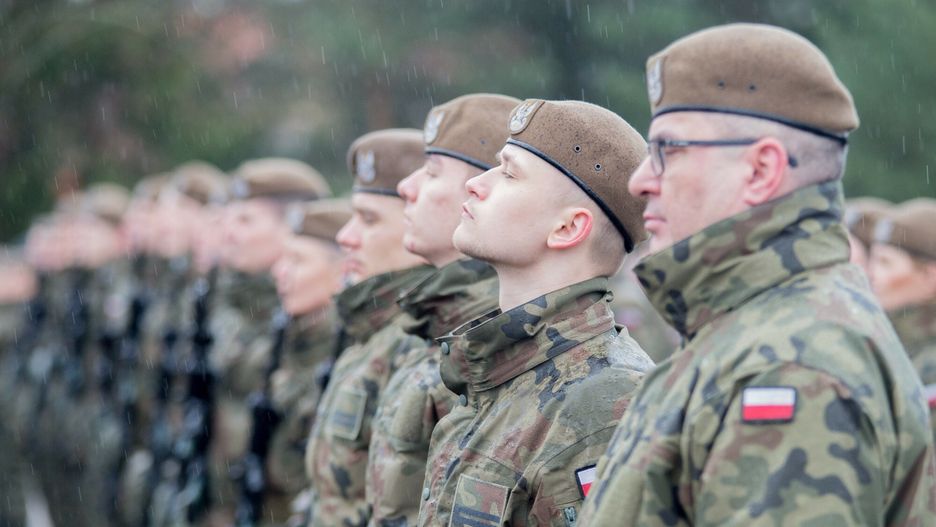 Pierwsza przysi?ga wojskowa zachodniopomorskich "terytorials�w"Fot. Marek Szandurski/East News, Szczecin, 23.02.2020. Ponad setka zolnierzy ochotnikow 14. Zachodniopomorskiej Brygady Obrony Terytorialnej zlozyla przysiege wojskowa.Marek Szandurski