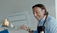 Michel Moran reklamuje wyprzedaż w sklepach Neonet (wideo)