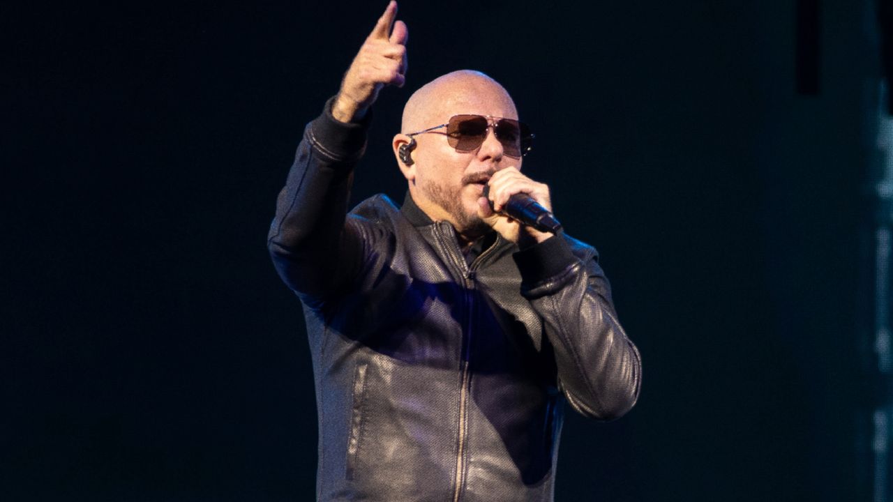 1000 zł za koncert Pitbulla. Fani są zniesmaczeni zestawem dla VIP-ów. "Koszt produkcji 5 zł"