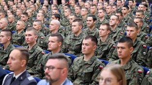 Dęblin: Szkoła Orląt zainaugurowała rok. Dołączyło 600 studentów