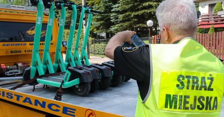 Hulajnogi opanowały Zakopane. "Robi się już niebezpiecznie"