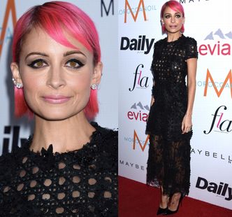 Różowe włosy Nicole Richie!