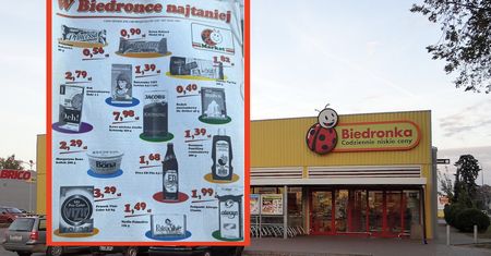 Niskie ceny z 1997 roku. Znalazł gazetkę z Biedronki