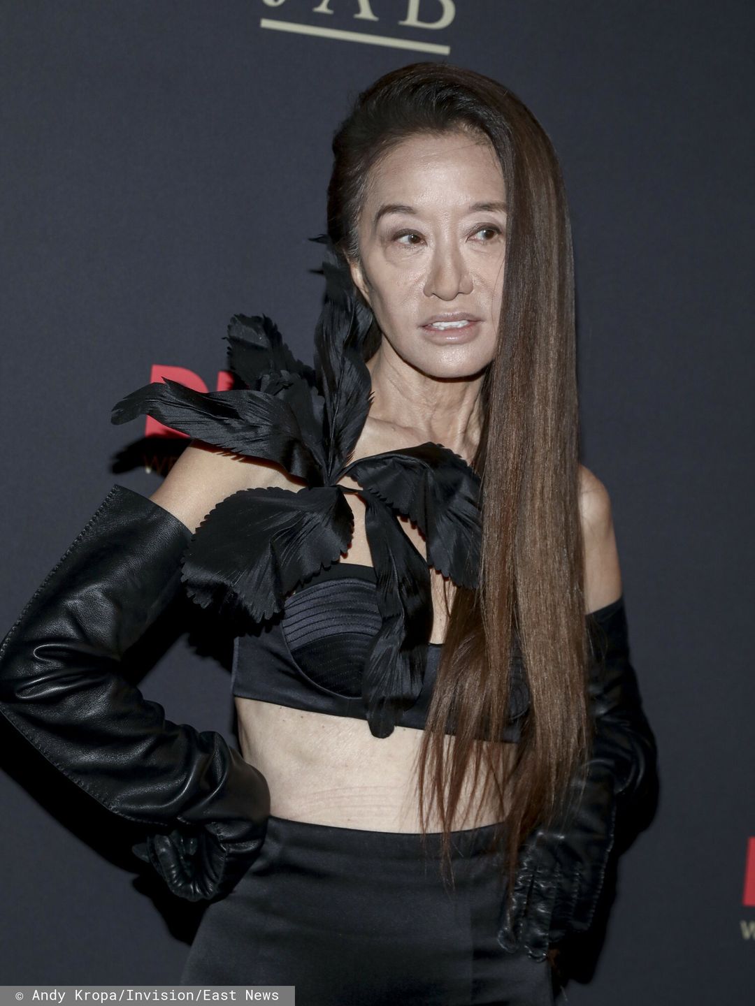 74-letnia Vera Wang pozuje na czerwonym dywanie