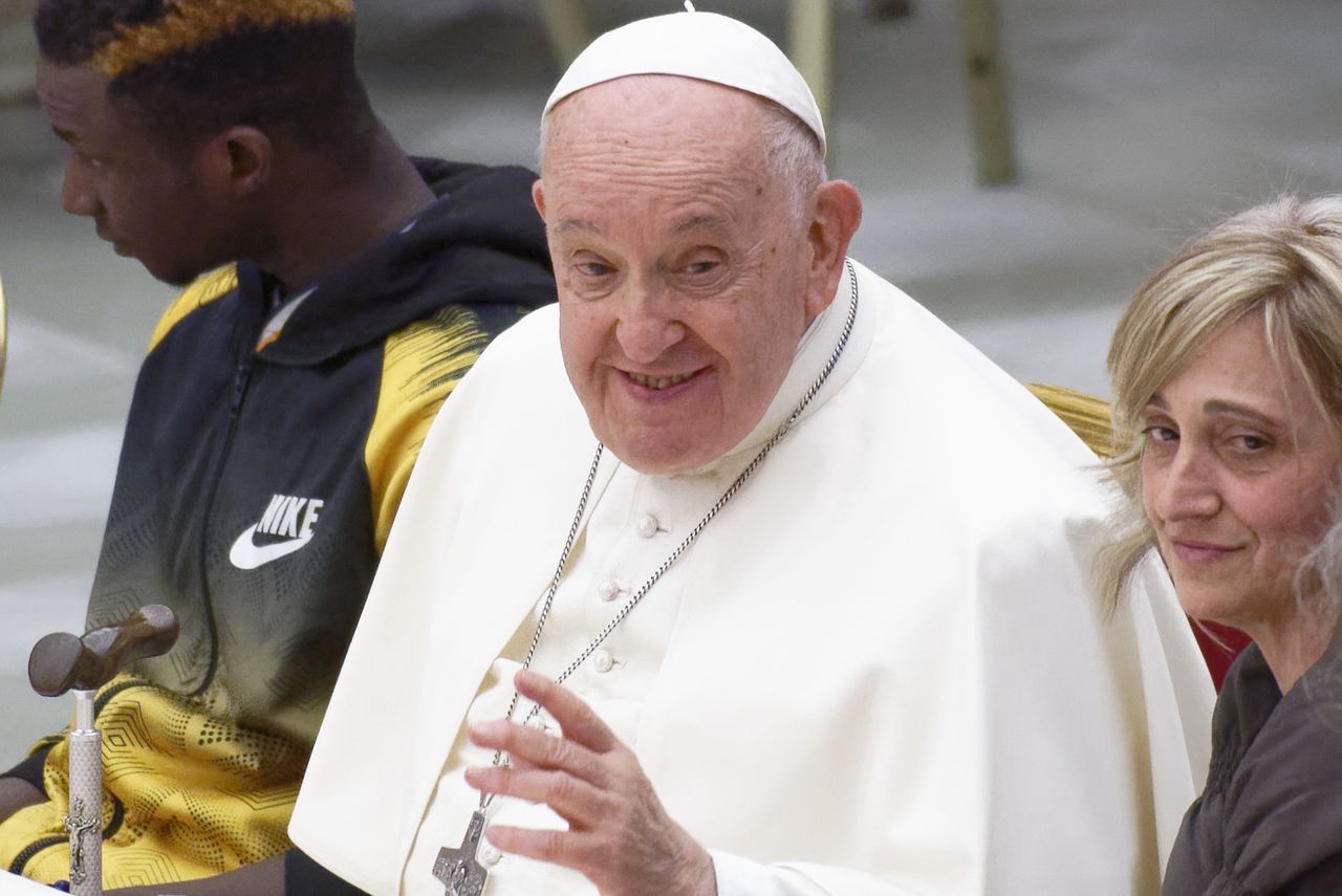Papież Franciszek spotkał się z osobami transpłciowymi - zdjęcie ilustracyjne