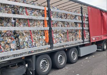Miał przewozić papier, wiózł śmieci. Nielegalny transport z Niemiec