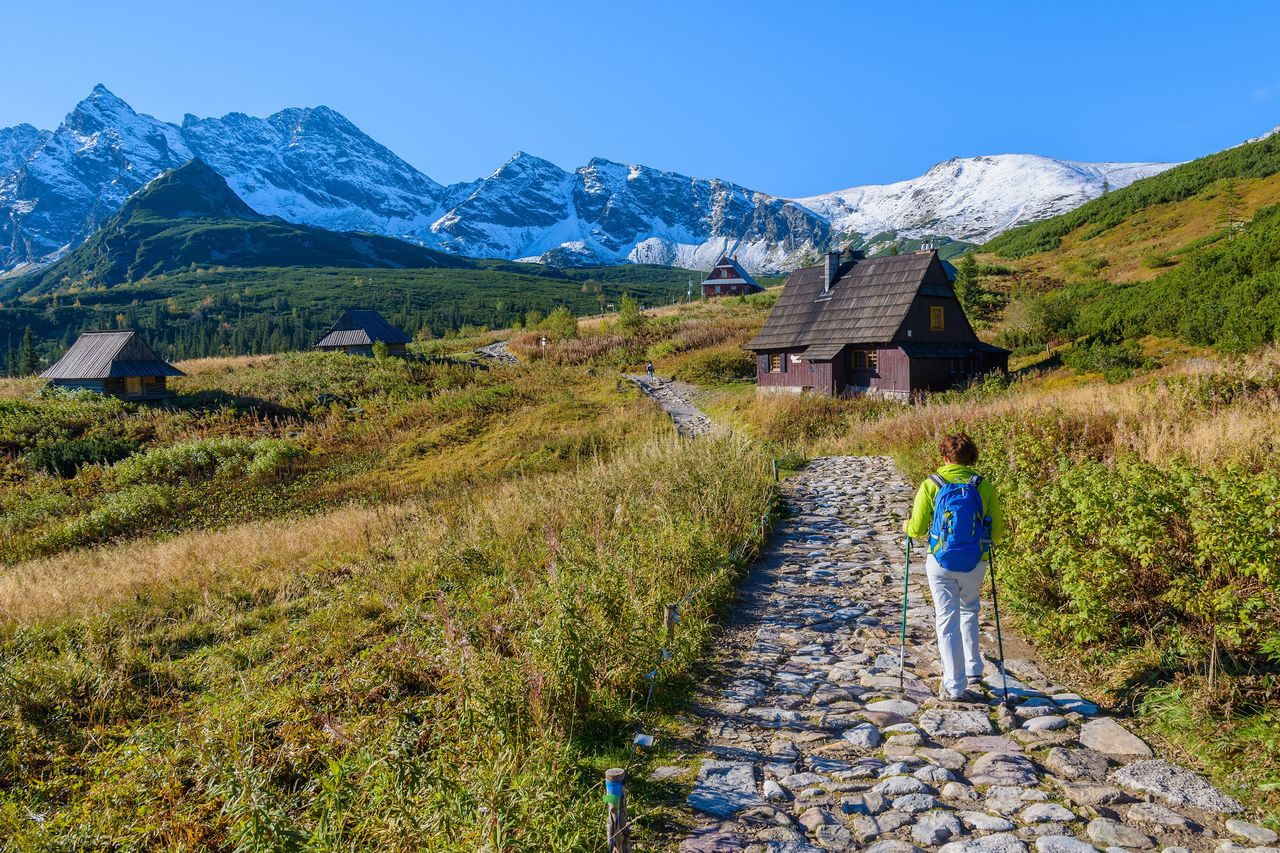 Wycieczka w Tatry to świetny sposób na urlop. Najlepsze aplikacje w góry pomogą ci zadbać o bezpieczeństwo 