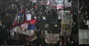 Wielki protest przed siedzibą telewizji w Serbii. "Koniec reżimu jest bliski"