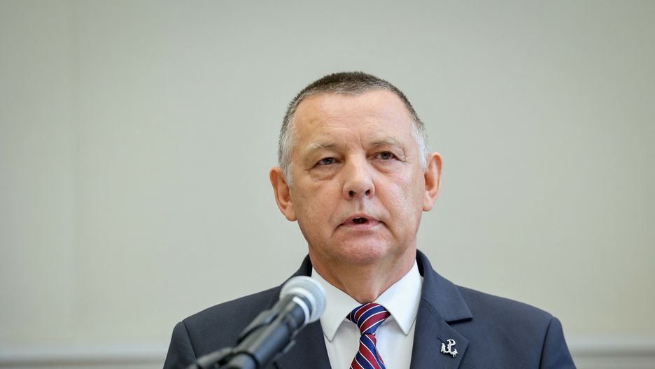 Prezes NIK o wniosku prokuratury o uchylenie mu immunitetu18.10.2021 Warszawa Konferencja Prezesa NIK Mariana Banasia dot. postepowania w sprawie wniosku prokuratury o uchylenie immunitetu Prezesowi NIK  fot Jacek Dominski/REPORTER
n/z: Marian BanasJacek Dominski/REPORTER