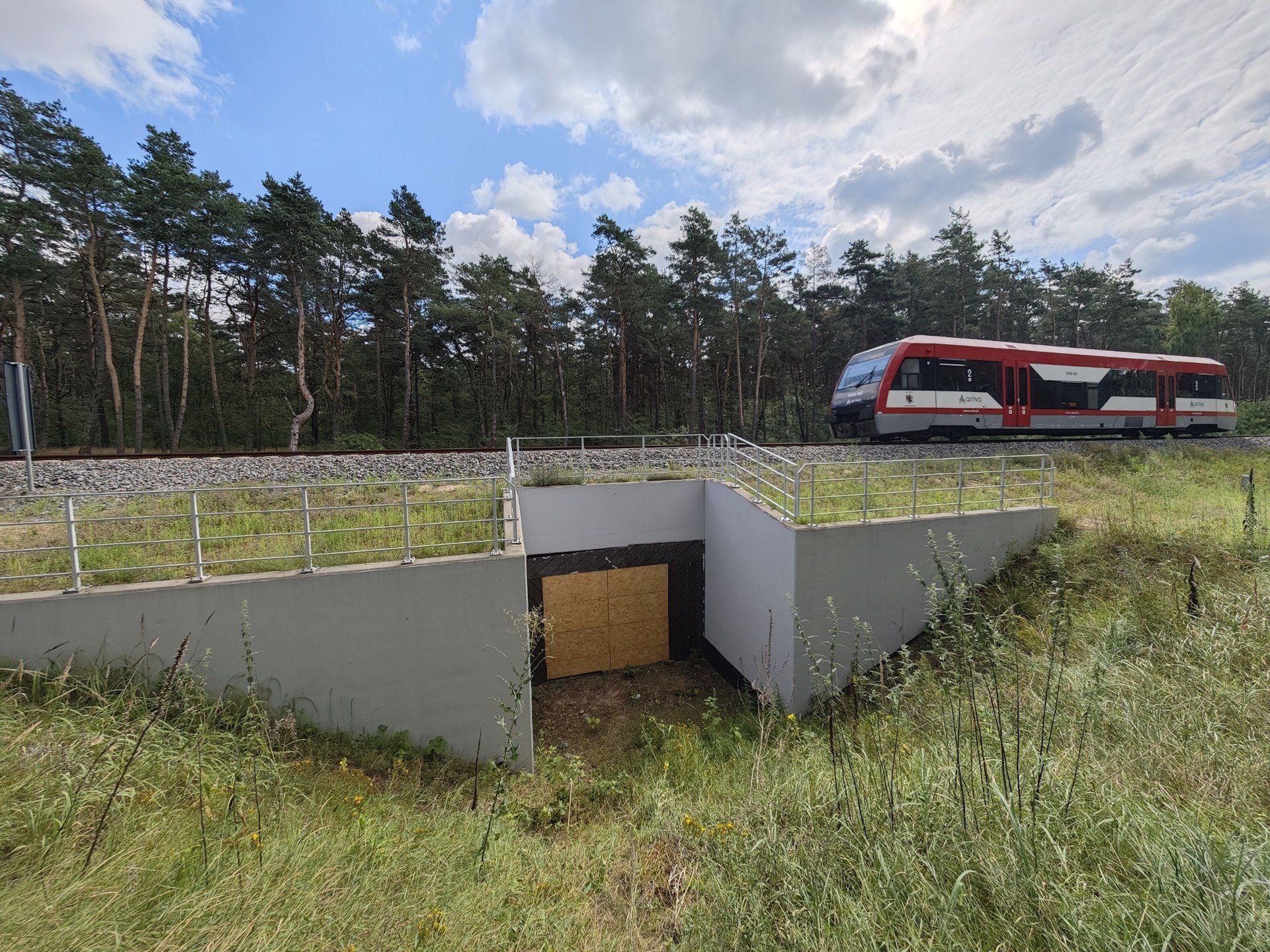 Przystanek Toruń Katarzynka i tunel dla rowerzystów pod torem linii Toruń-Chełmża