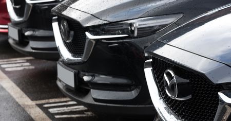 "COVID-19 to problem przejściowy". Rynek motoryzacyjny stoi przed innym, znacznie trudniejszym wyzwaniem - mówi szef Mazdy w Polsce