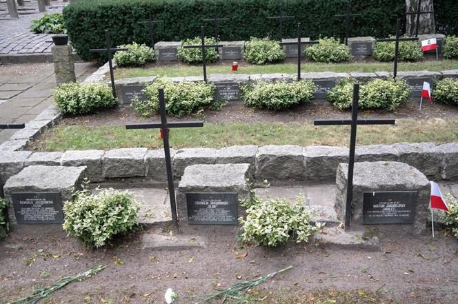 Trzej bracia zginęli tuż po godzinie "W". Wcześniej wzięli śluby