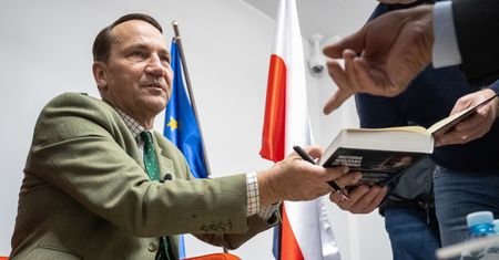Ile wytrzyma Ukraina? Sikorski uderza w Putina