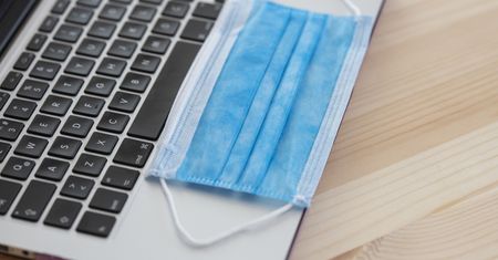 SI ocenia samotność seniorów – badacze porównują wpływ izolacji na kobiety i mężczyzn