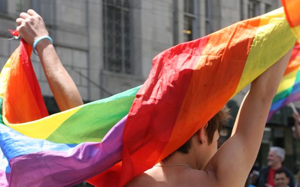 W skrócie: Wyciek danych z Gay.pl, nowy plakat "Gry o tron", Microsoft docenił gracza 1