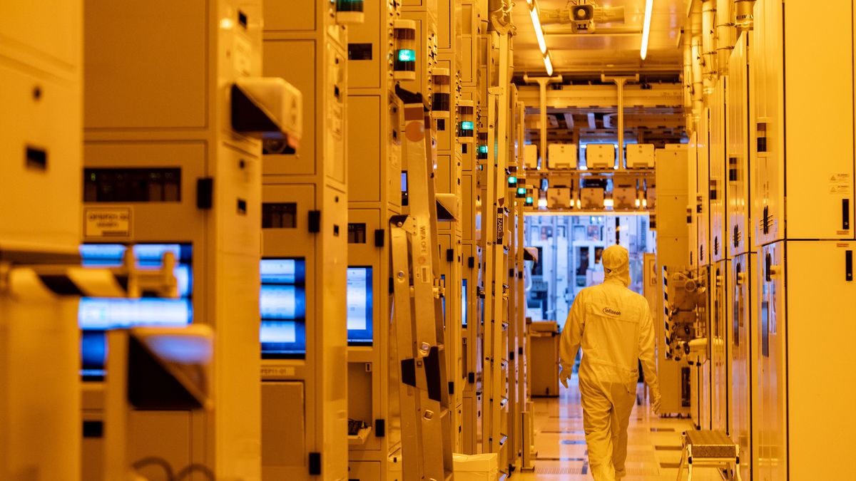 A worker at the existing wafer manufacturing facility at Infineon Technologies AG in Dresden, Germany, on Wednesday, June 10, 2026. Infineon is preparing to open its largest single investment, a 5 billion ($5.8 billion) semiconductor factory built with the help of European Union subsidies, as the bloc seeks to boost chip production. Photographer: Yen Duong/Bloomberg via Getty Images