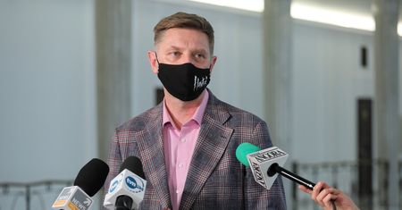 Nowe obostrzenia? Poseł nie przebierał w słowach