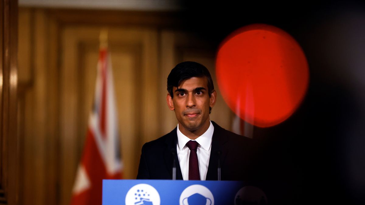 Minister finansów Rishi Sunak (na zdjęciu) przedstawił w czwartek nowy program pomocy pracownikom.