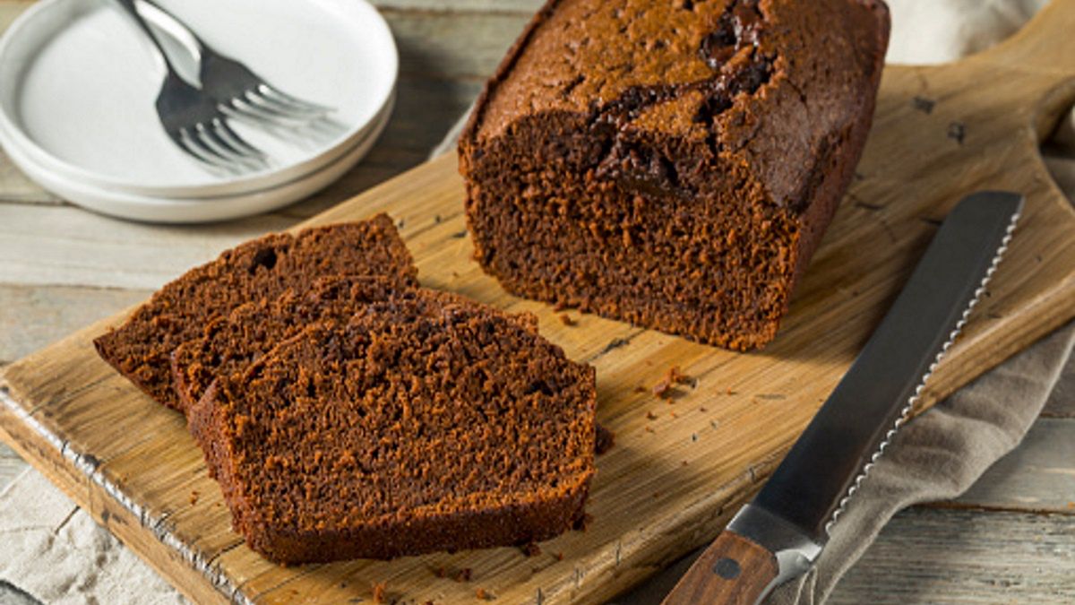 Chleb czekoladowy jest słodki, lekki i łatwy w przygotowaniu 