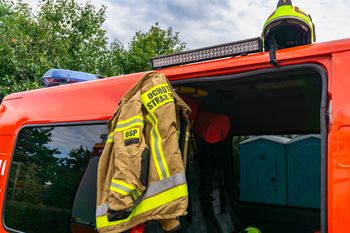 Wzniecił pięć pożarów. Wyrok dla byłego strażaka. Tak się tłumaczył
