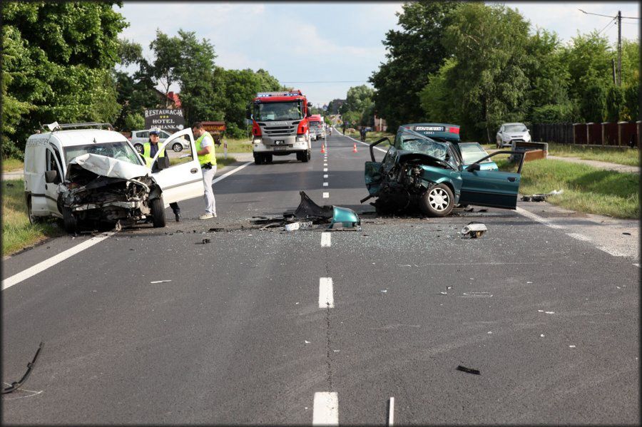 Podkarpacie. Pijany 29-latek spowodował wypadek. Miał dożywotni zakaz prowadzenia pojazdów