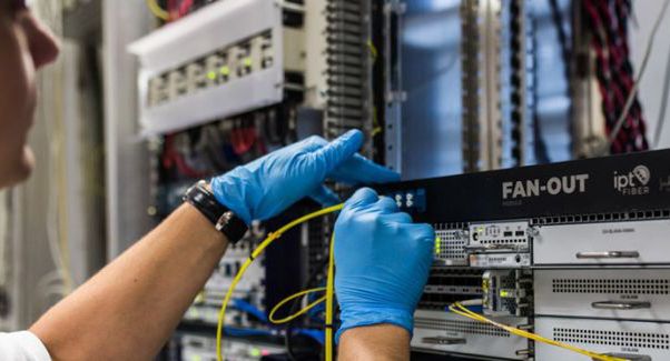 Orange osiągnął prędkość ponad 11 Tb/s w testach siedmiordzeniowego światłowodu