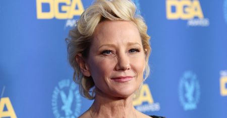 Tragiczna historia Anne Heche. Chory na AIDS ojciec wykorzystywał ją seksualnie, brat zginął w niewyjaśnionych okolicznościach, a matka się jej wyrzekła