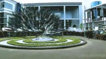 Najbardziej odjechana filmowa scena z robotami - Transformery się chowają [wideo] 1