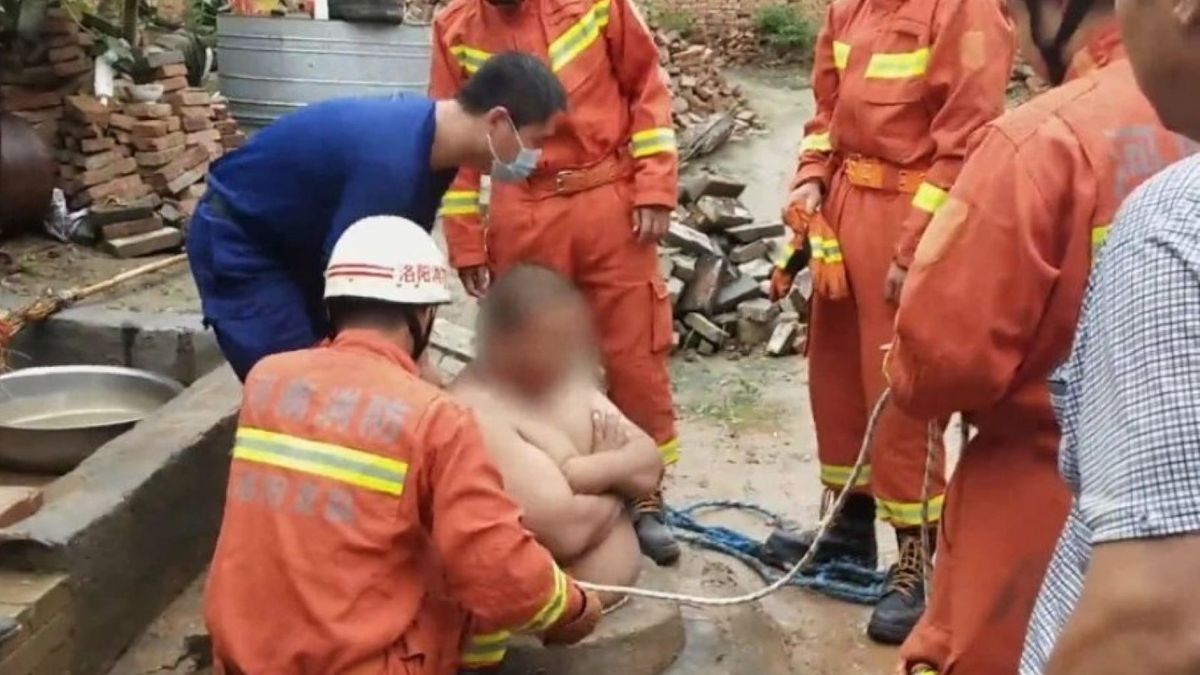 Duży brzuch uchronił 28-latka przed upadkiem do studni