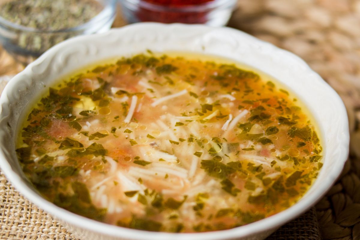 Turecki rosół podniesie odporność lepiej niż suplementy. Wybór eksperta