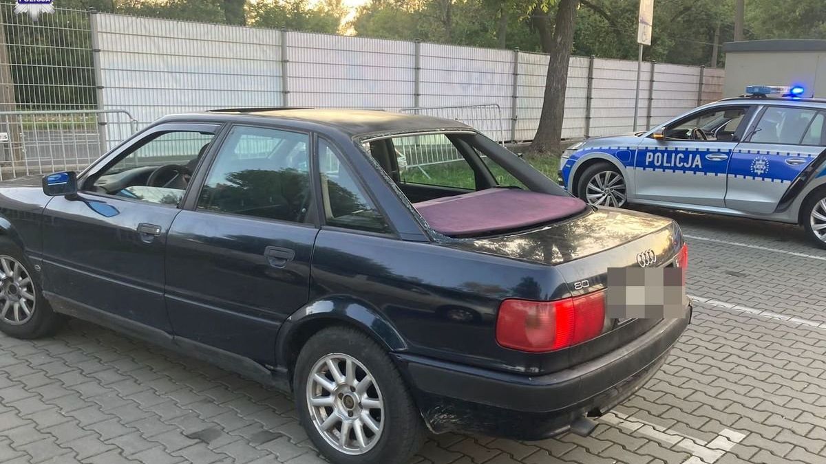 Audi bez tylnej szyby