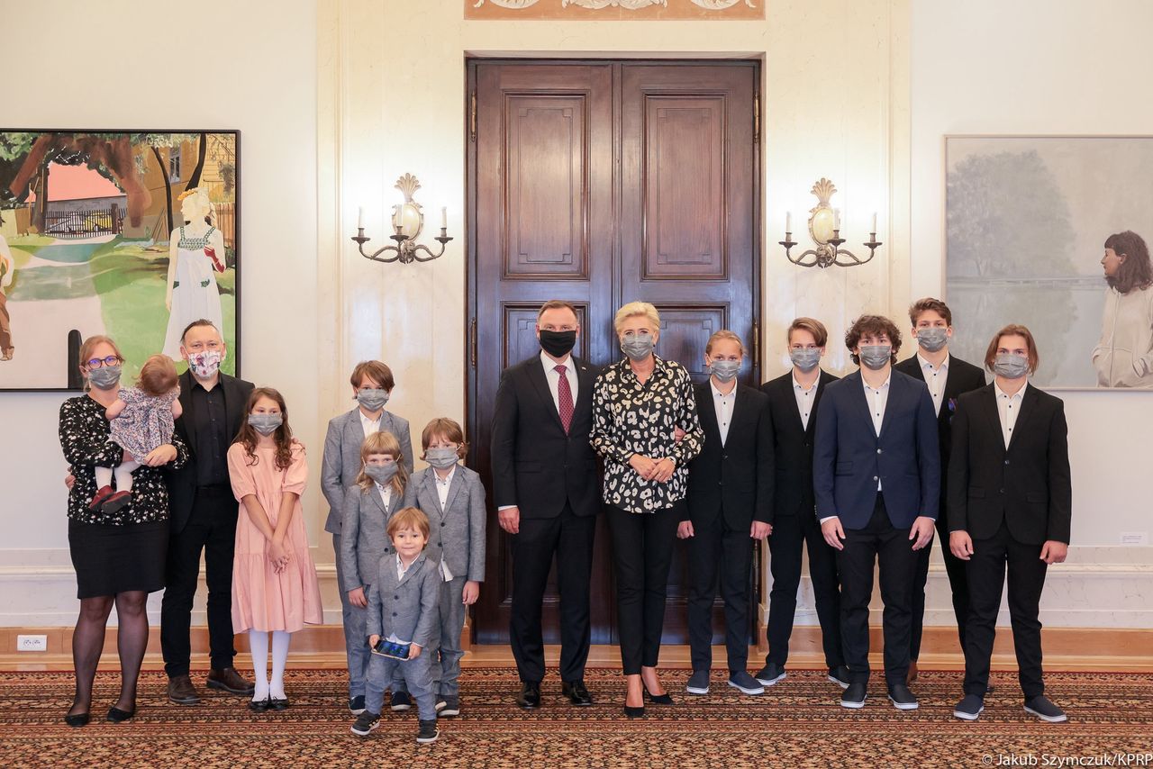 Joszko Broda z żoną i 11 dzieci u pary prezydenckiej. To było wyjątkowe spotkanie