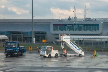 Niemal milion pasażerów mniej w rok. Te polskie lotniska tracą najwięcej
