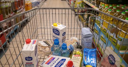 Porównali ceny w sklepach. Oto najdroższa sieć handlowa