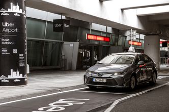 Uber z nową usługą. Warszawa trzecim miastem po Melbourne i Dubaju