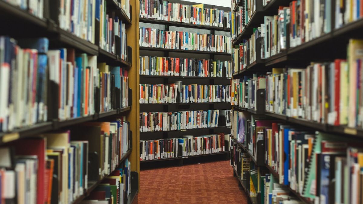 Biblioteka w Lesznie zatrudniła ochronę
